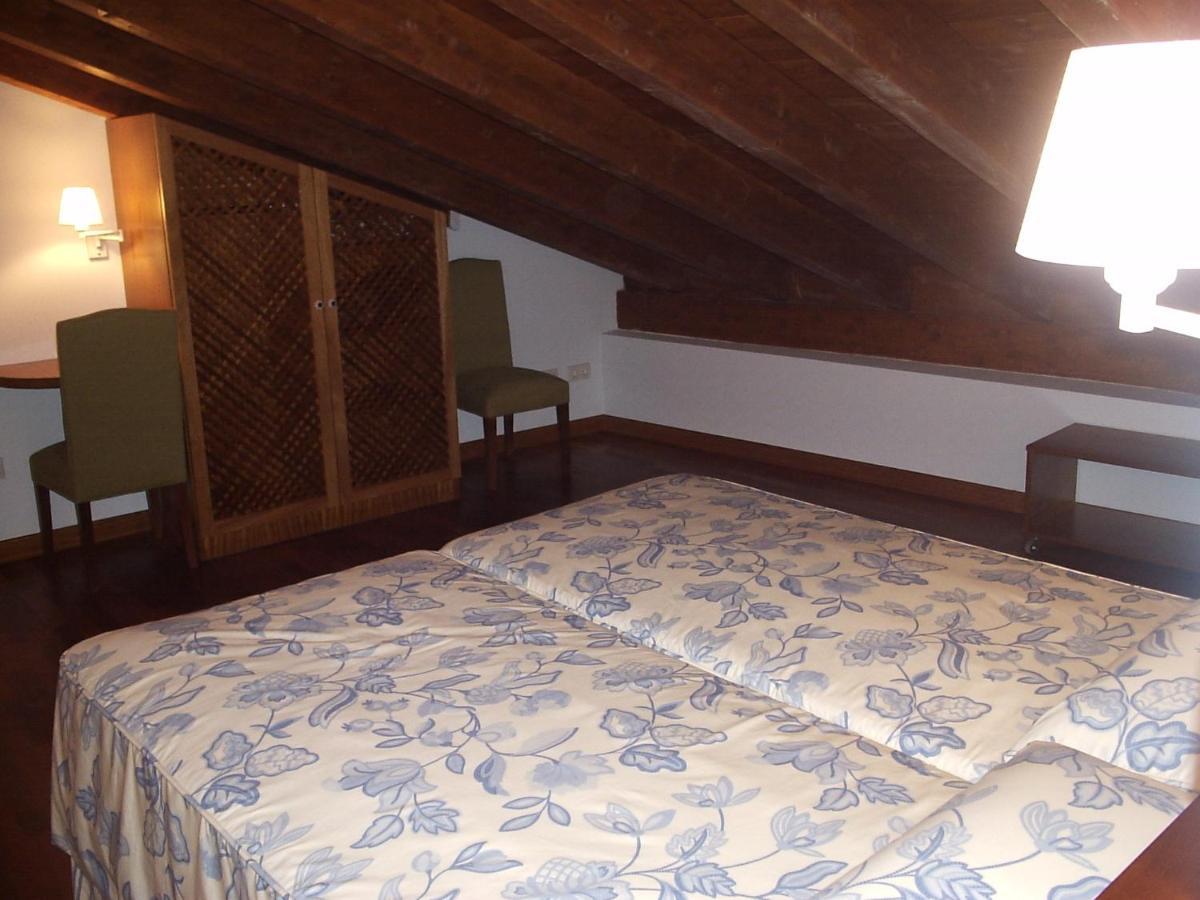 La Cueva Villa Елсиего Екстериор снимка